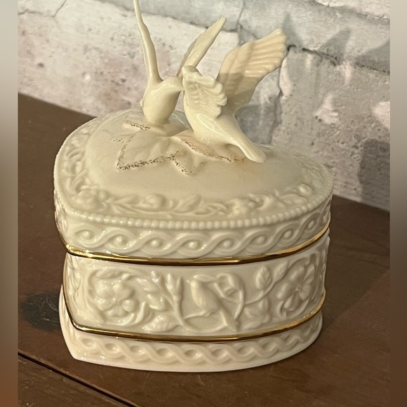 Lenox Other - Lenox Doves Of Peace Heart Trinket Box Wings Of Love Intricate Floral Gold Trim